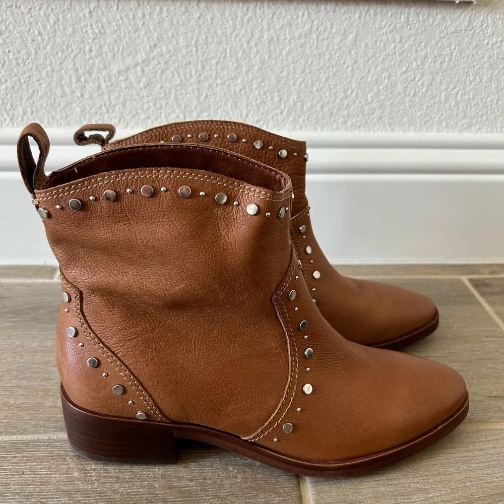 Dolche Vita Tobin Studded Booties. New